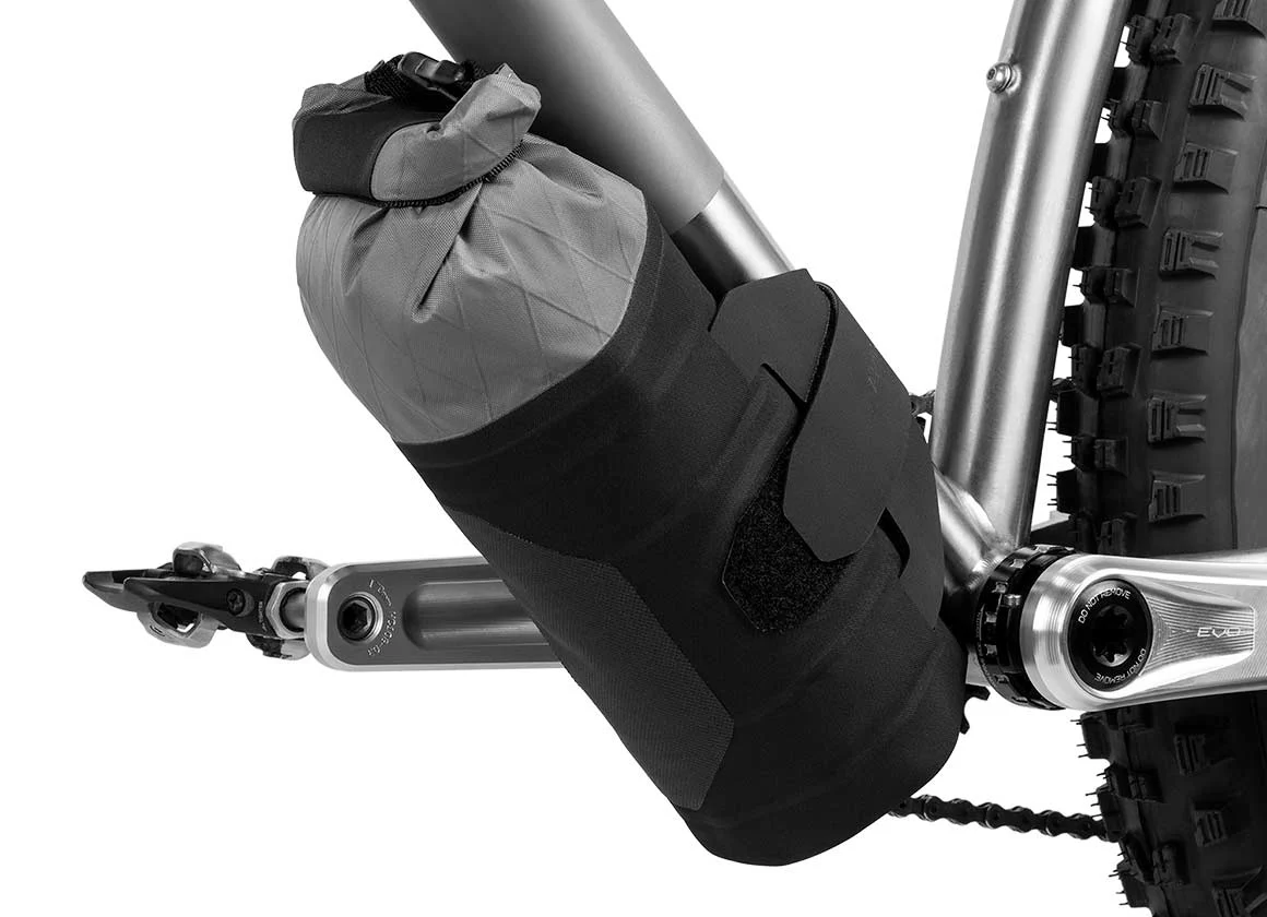 APIDURA BACKCOUNTRY DOWNTUBE PACK 1,8L - Image 4
