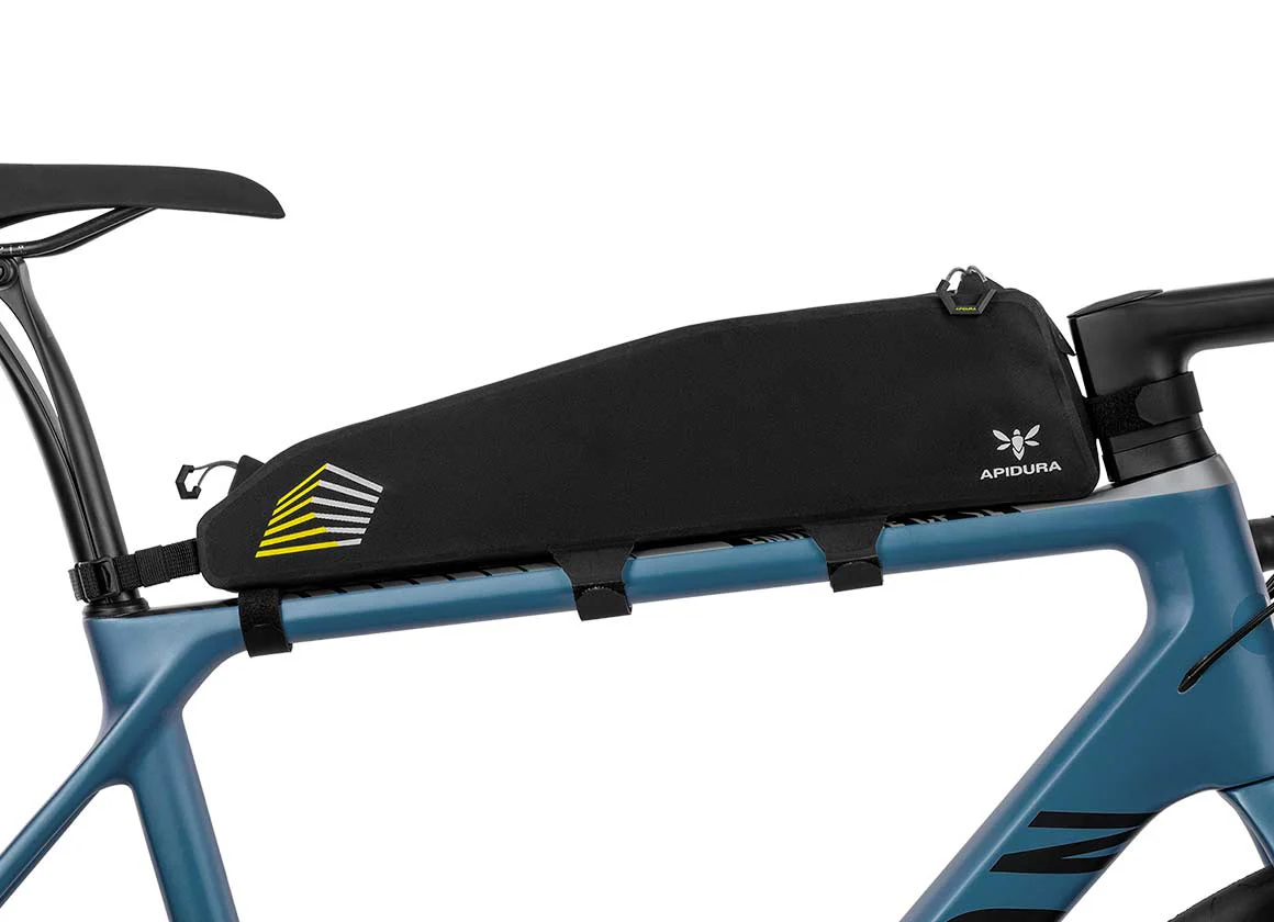 APIDURA RACING LONG TOP TUBE PACK 2L - Image 3