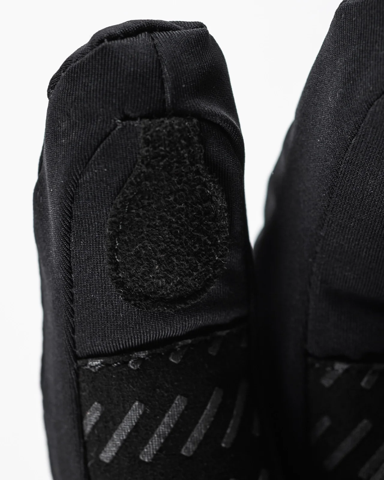 Isadore Deep Winter Gloves - Image 5