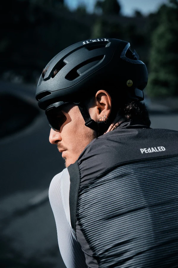Kask rowerowy FIZIK Kyros Black - Image 4
